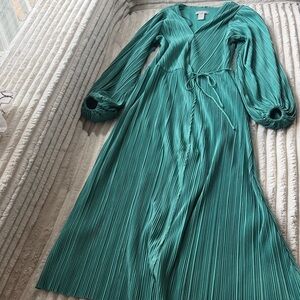 Elegant Green Maxi Dress